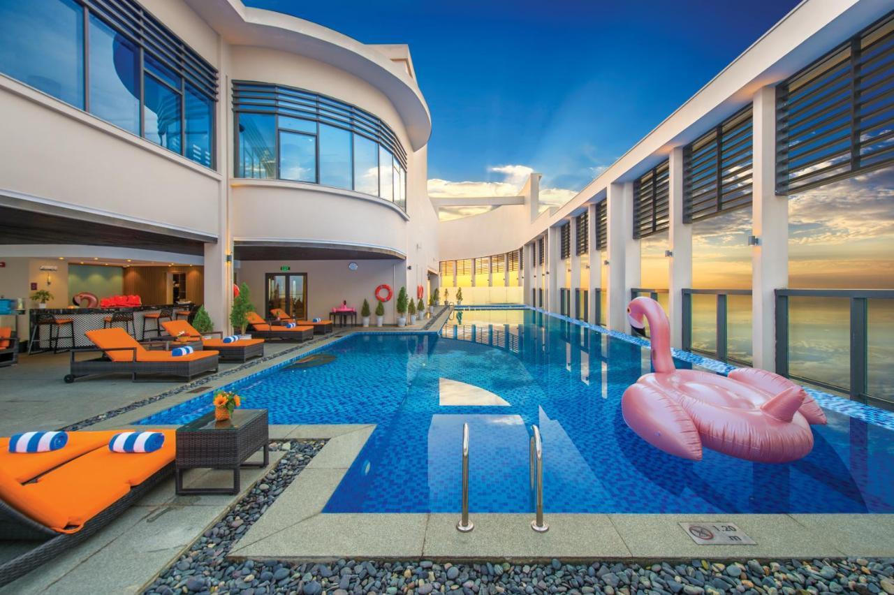 Luxury Beach Condo 5-Star, Rooftop Pool 다낭 외부 사진