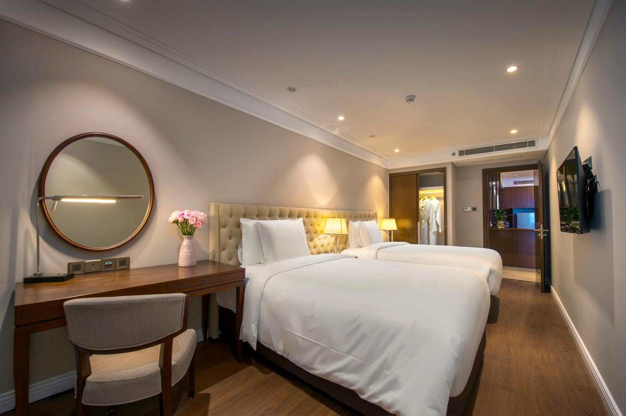 Luxury Beach Condo 5-Star, Rooftop Pool 다낭 외부 사진